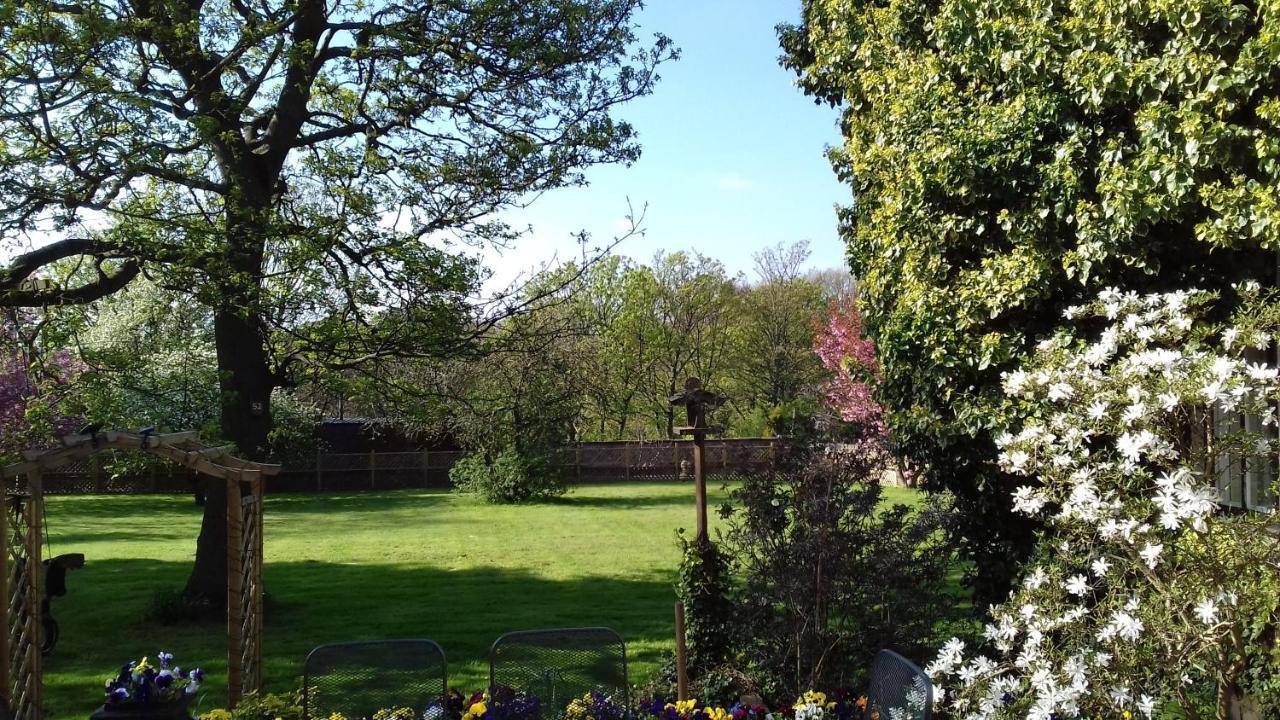 Heath House Bed & Breakfast Dewsbury Dış mekan fotoğraf